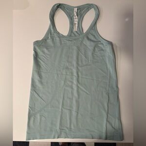 Lululemon Swiftly Tech